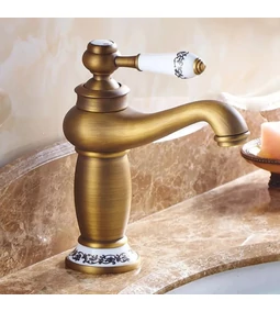 Antik bronz csaptelepek – elegancia és időtálló stílus a fürdőszobában